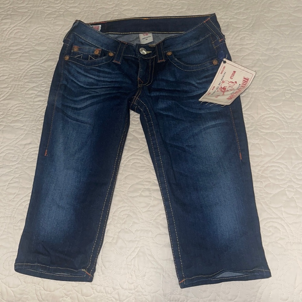 NWT- Women’s True Religion Crop Skinny Leg Denim Jeans